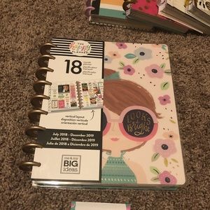 Infamous Squad Goals classic size Happy Planner